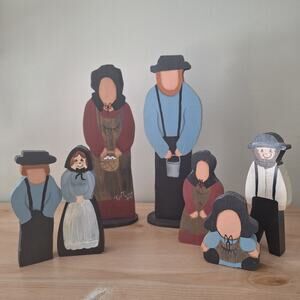 Vintage 1989 Handmade Hand-Painted Wooden Primitive/Pioneer Amish Family Figures